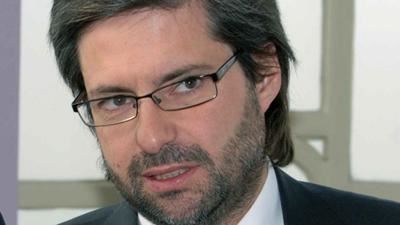 Segurança Social: Notificados 117 mil para devolverem 570 M€ de prestações sociais pagas indevidamente - sec. Estado